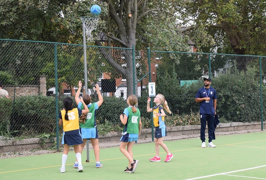 students playing netball